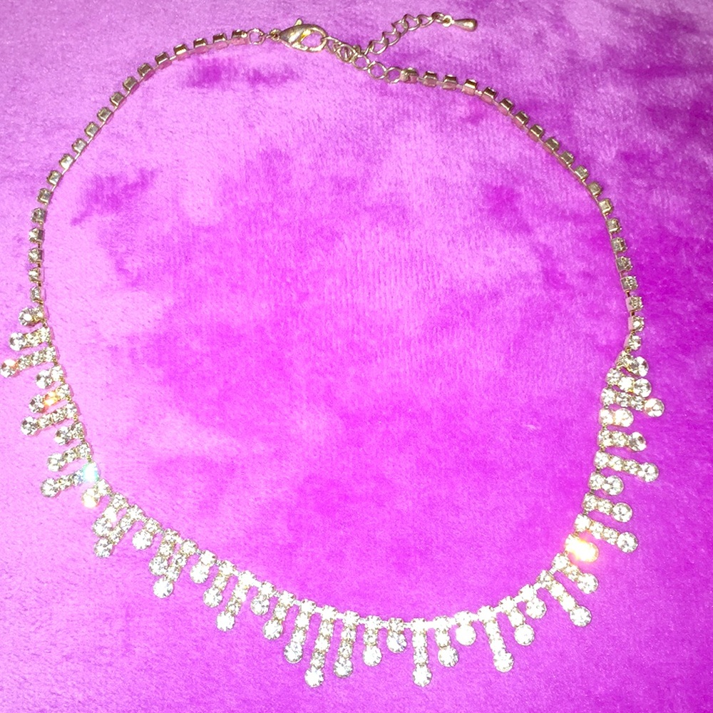 Beautiful Rhinestone necklace!